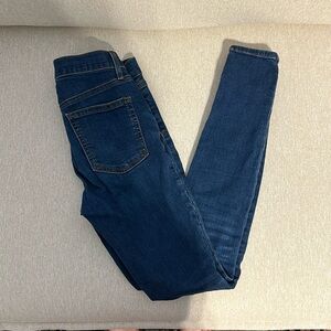 GAP Medium-Wash Skinny Jeans